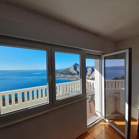 Apartment Pere *