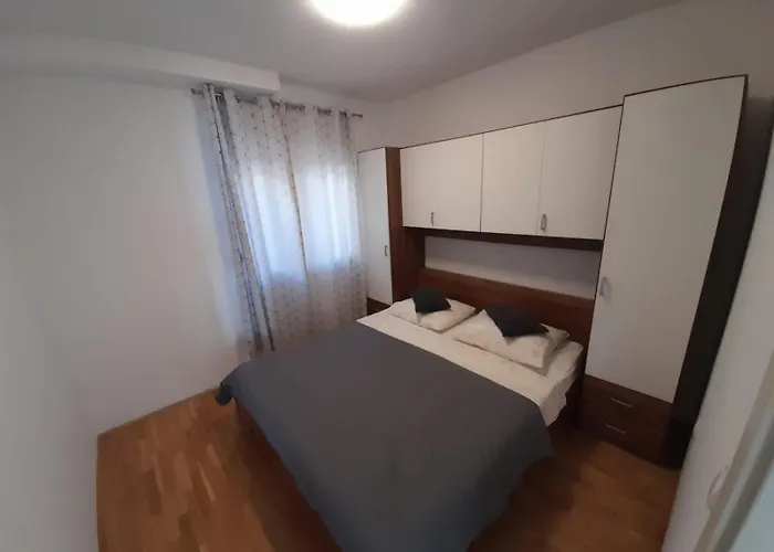 Pere * Omiš